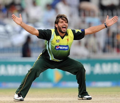 Shahid Afridi Out